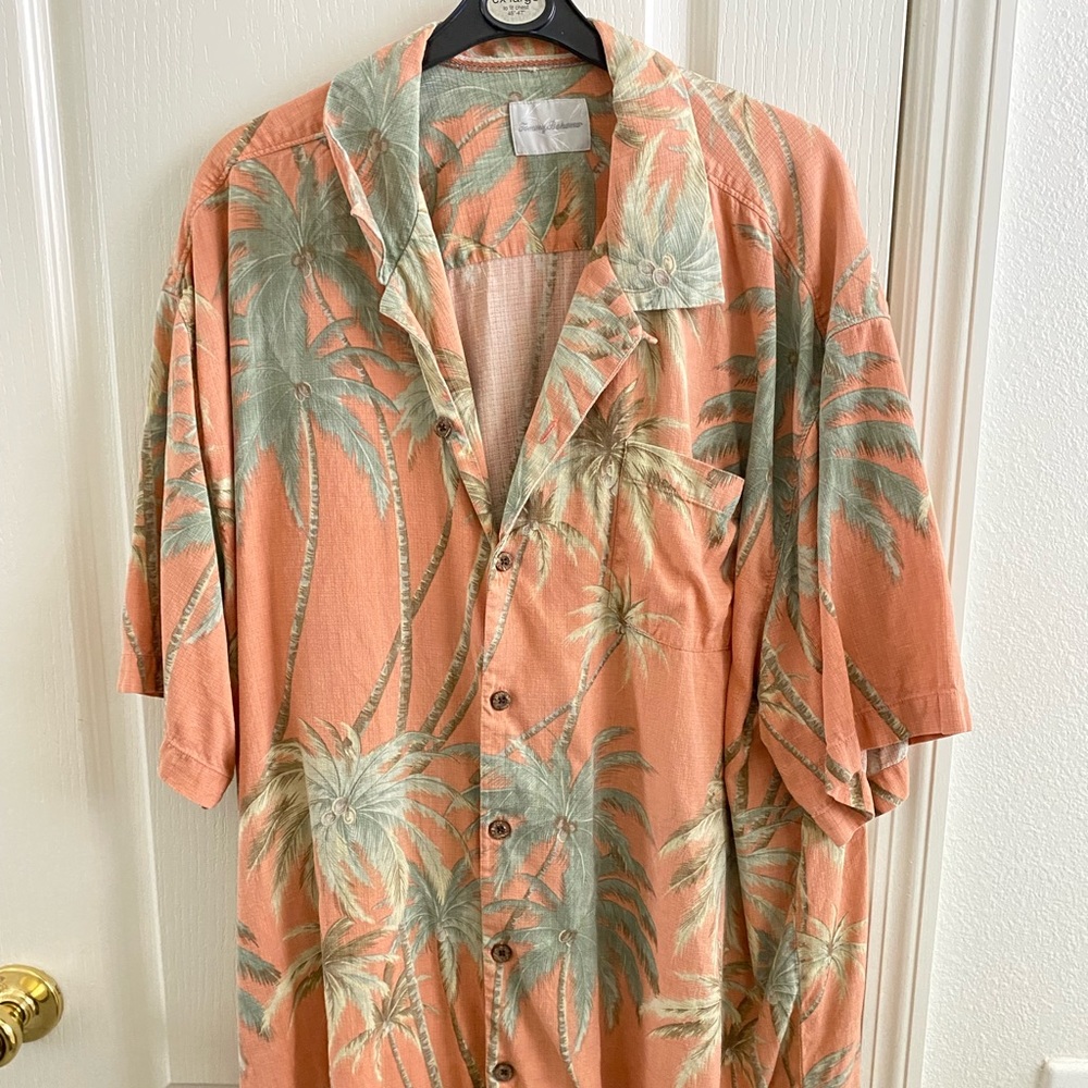 Tommy bahama xl short sleeve Silk Hawaiian shirt size XXL